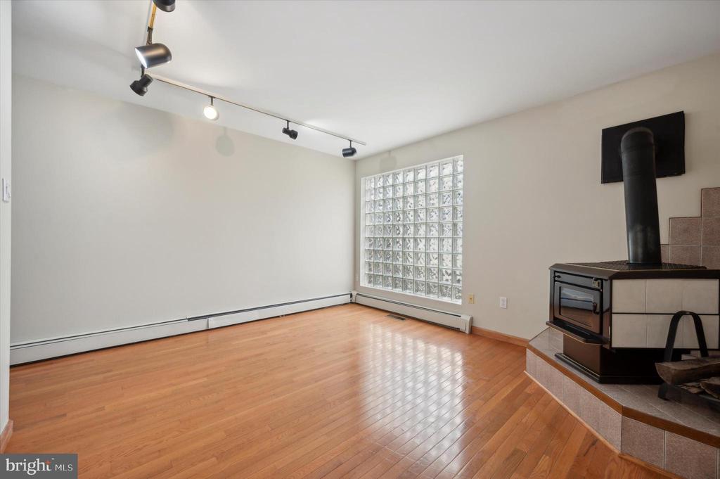 410 SAINT JOHN NEUMANN WAY