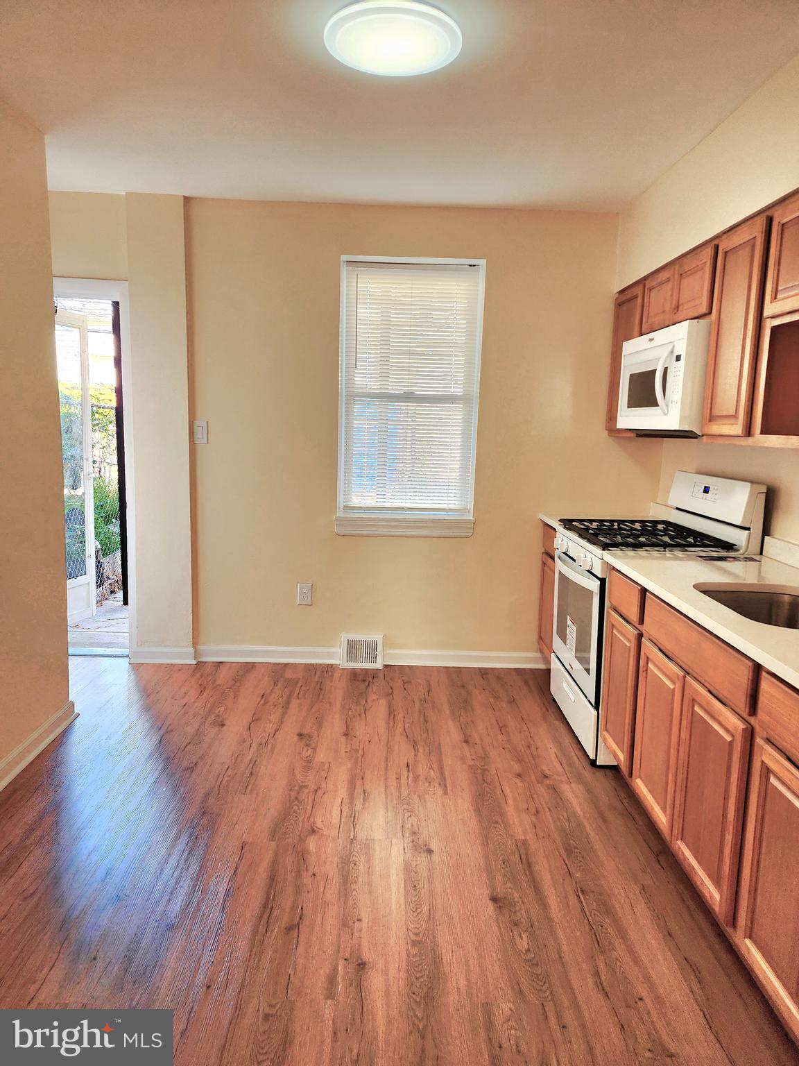 1337 S HOLLYWOOD STREET