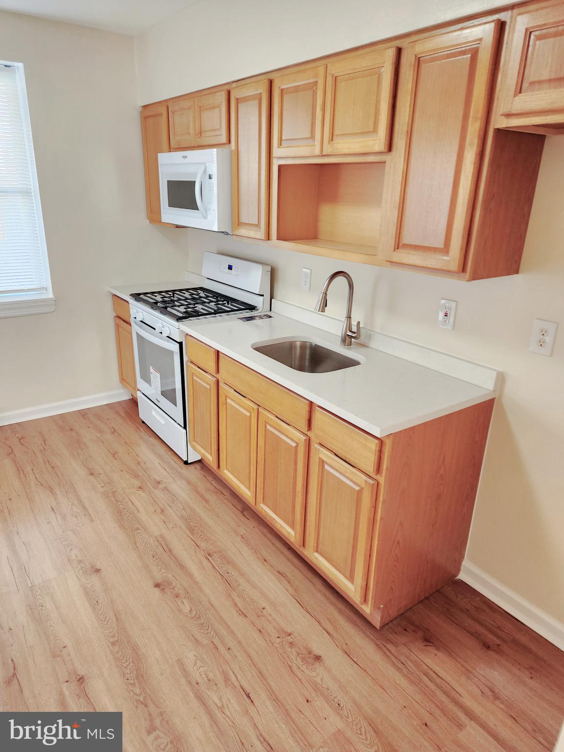 1337 S HOLLYWOOD STREET