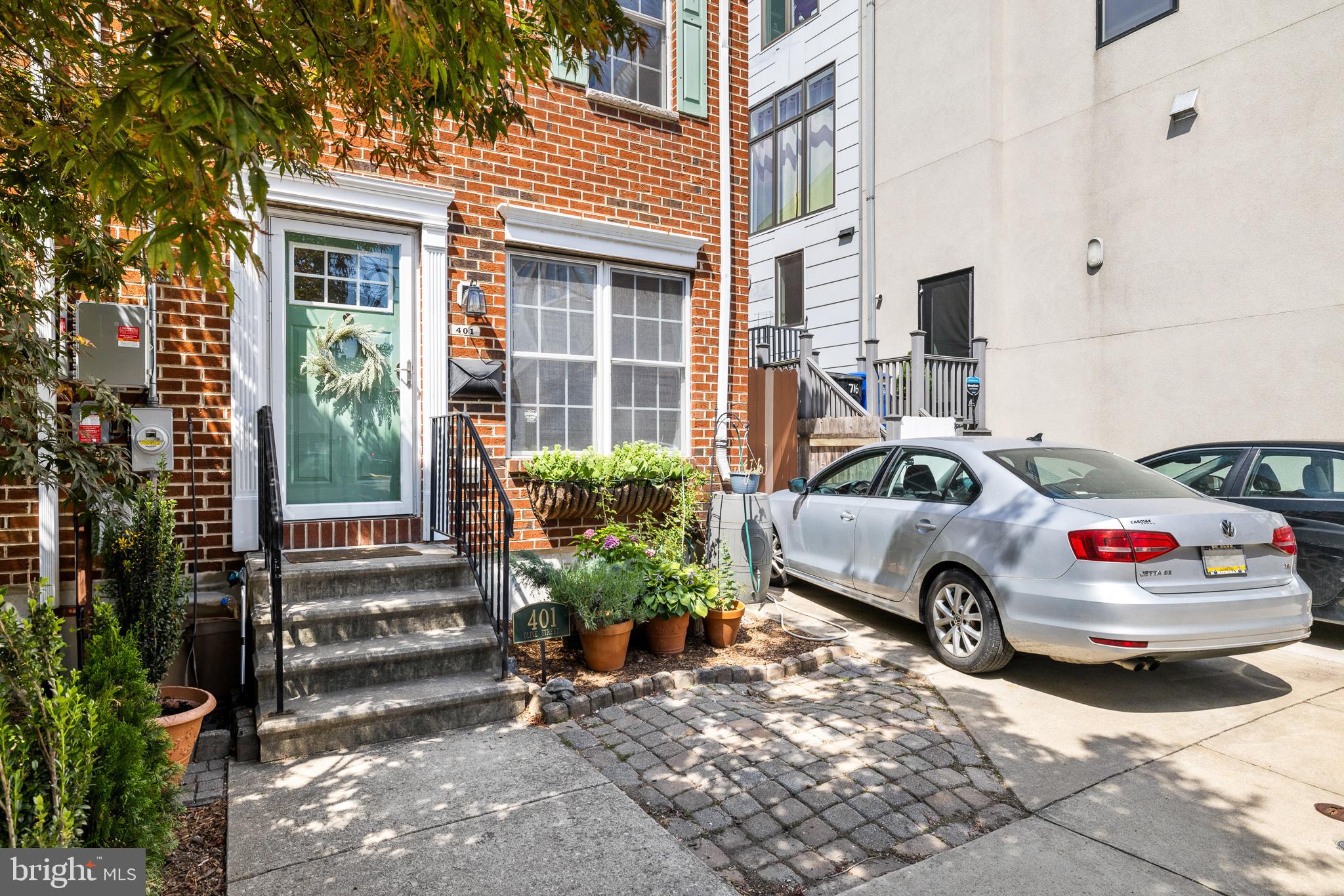 401 OLIVE STREET