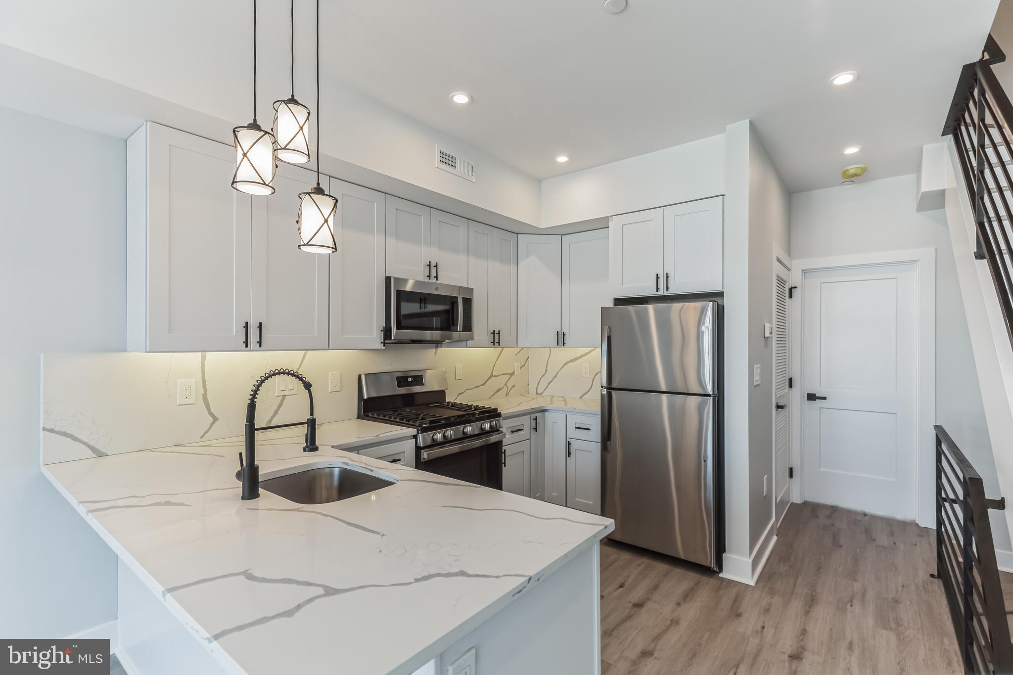 1305 N 25TH B