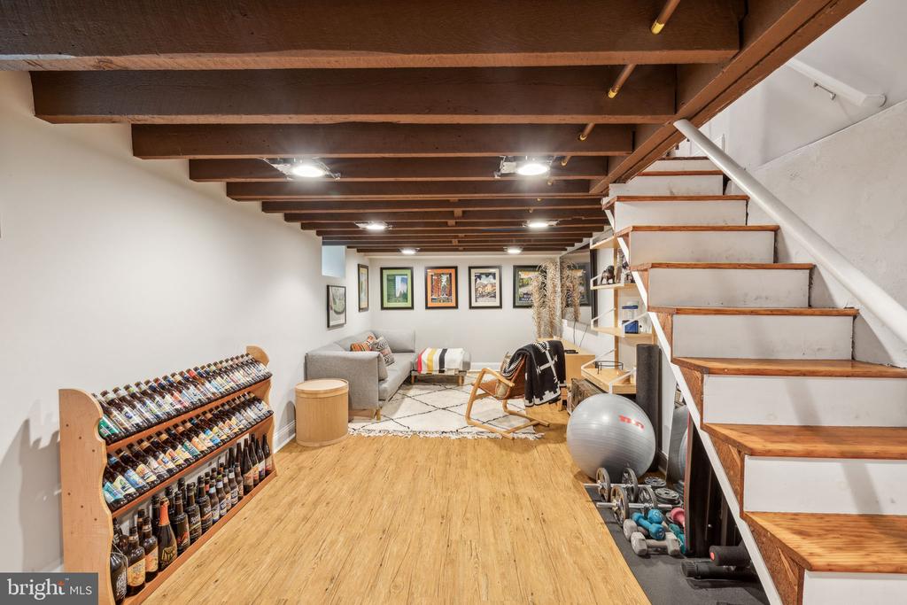 3308 ALMOND STREET