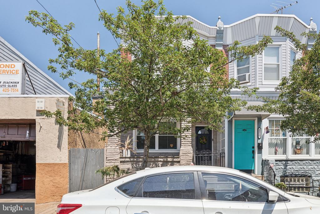3308 ALMOND STREET