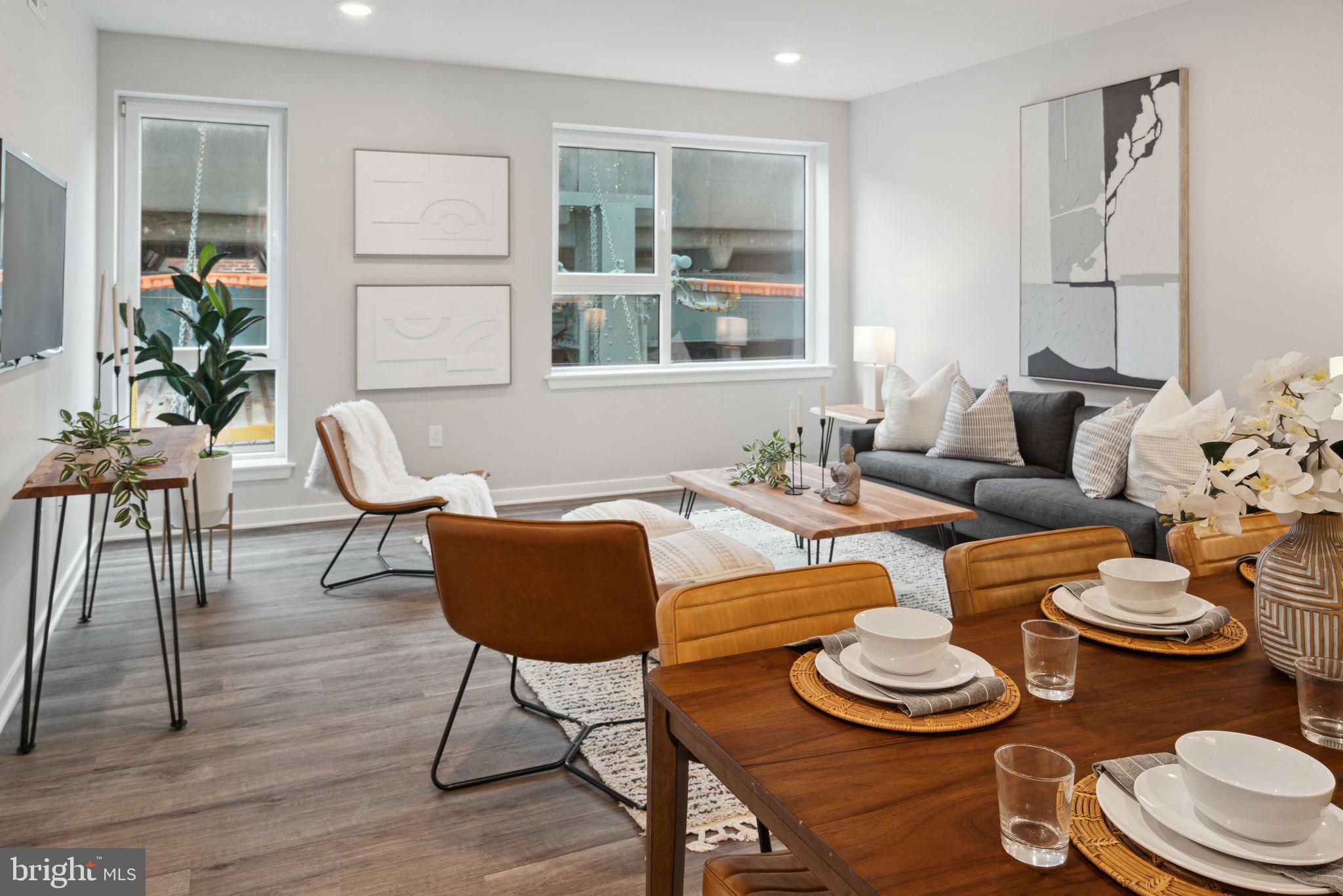 101 W OXFORD STREET 402