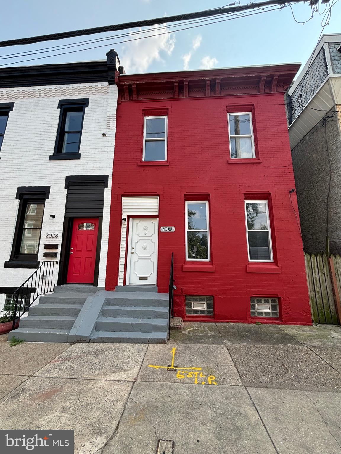 2030 W WESTMORELAND STREET