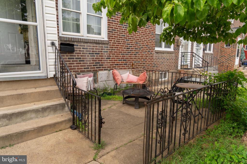7557 BRENTWOOD ROAD