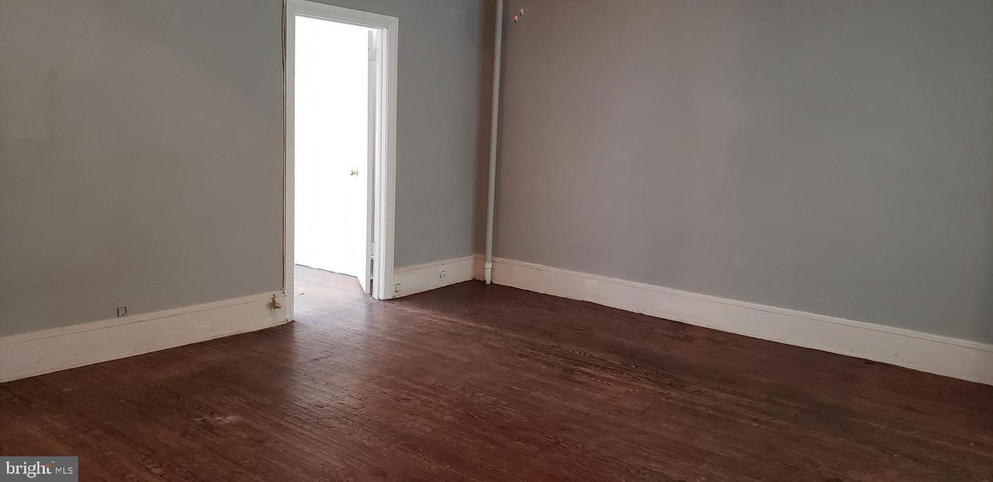 1304 WALNUT STREET 3