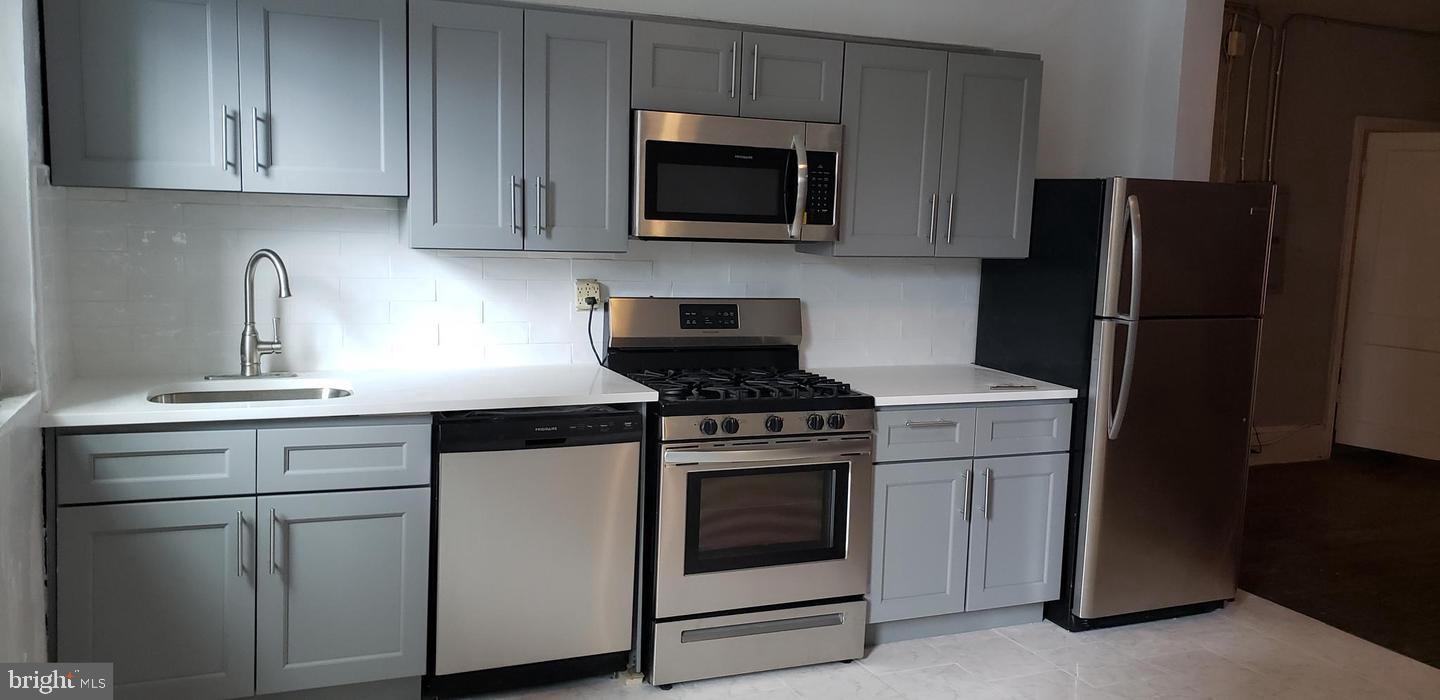1304 WALNUT STREET 3