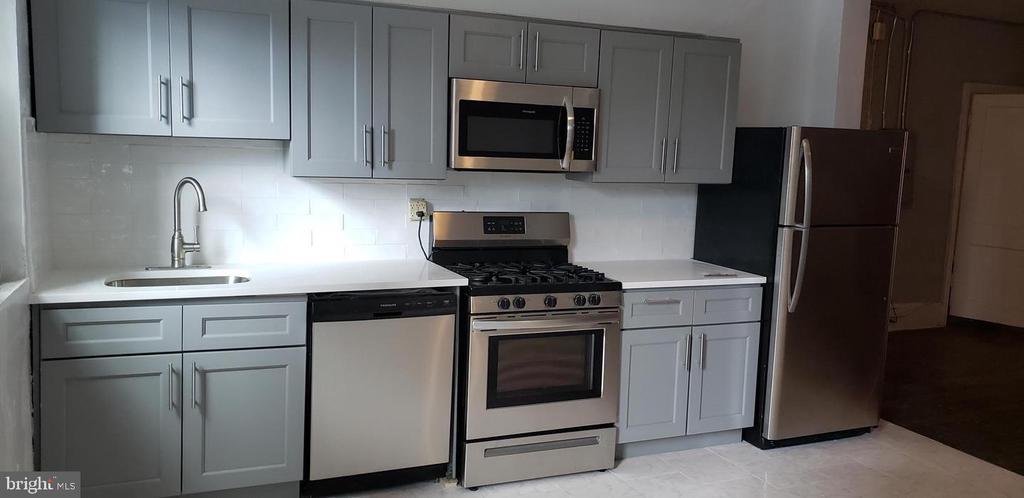 1304 WALNUT STREET 3