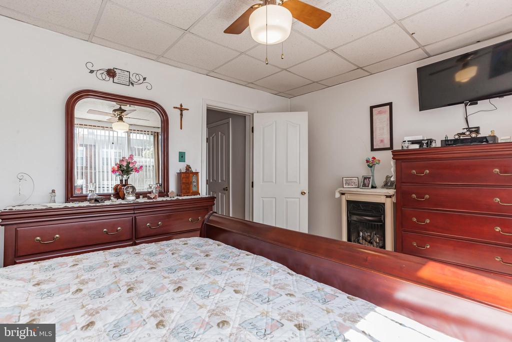 2406 S 4TH STREET