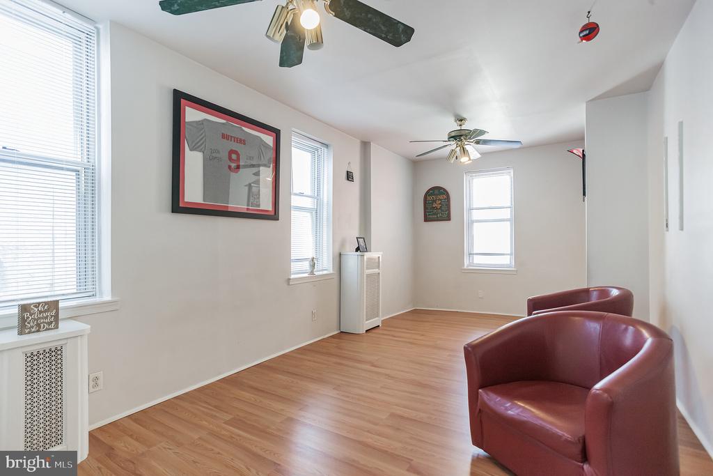 2406 S 4TH STREET