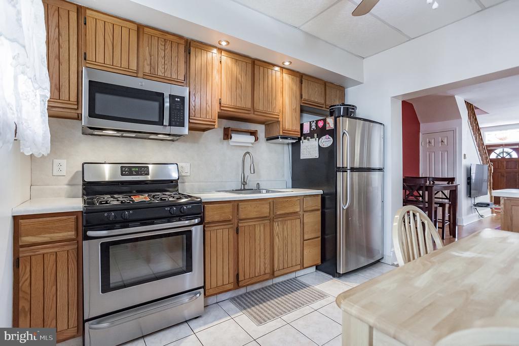 2406 S 4TH STREET