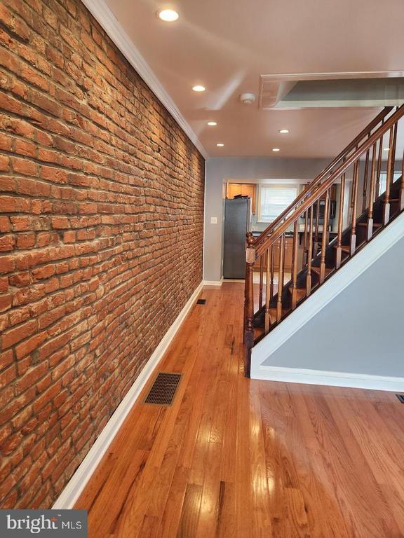 2455 TULIP STREET