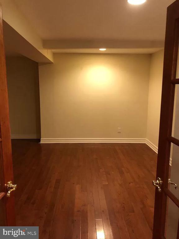 902 SPRUCE STREET 2