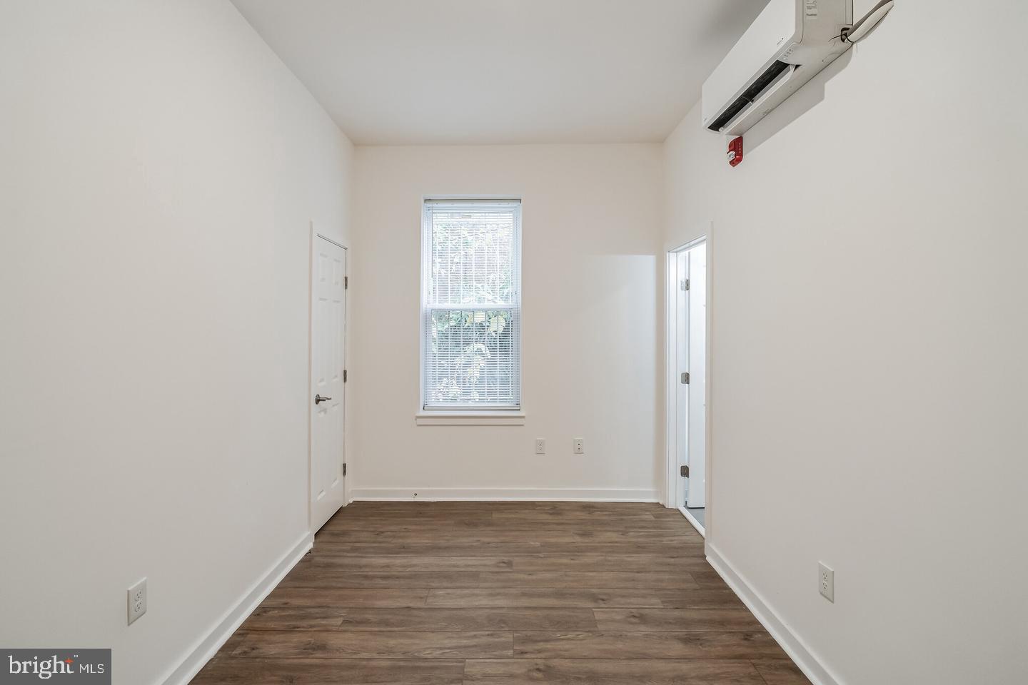 407 S 42ND STREET 1F