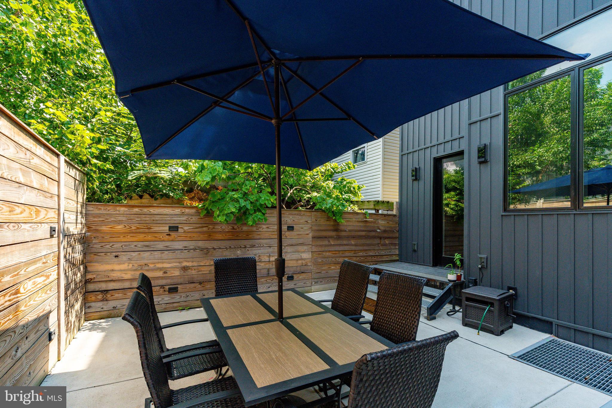 227 E ALLEN STREET