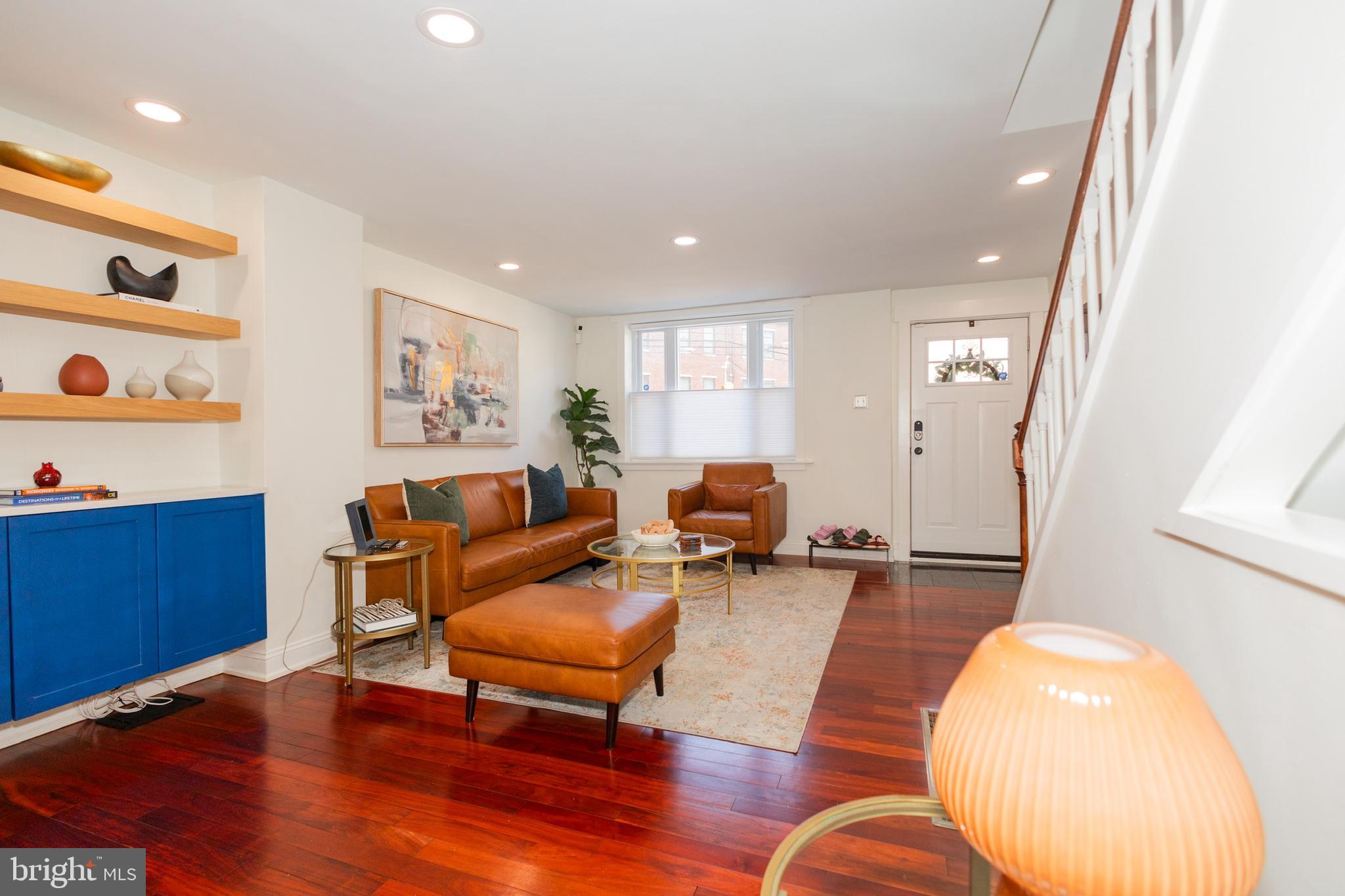 2528 CARPENTER STREET