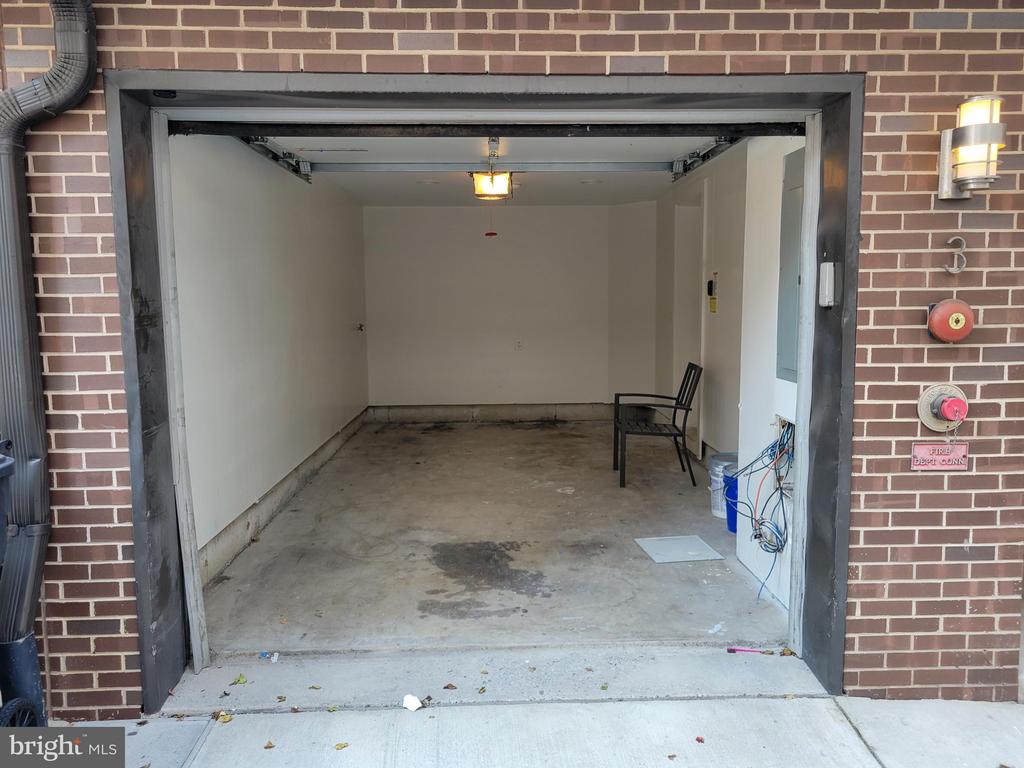 702 N FRONT STREET 12 3