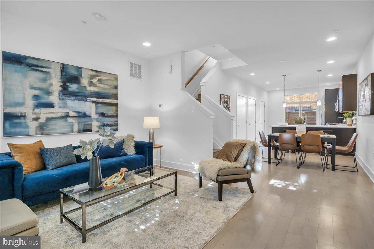 916 N 5TH STREET