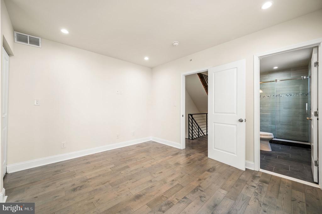 1335 S 46TH STREET