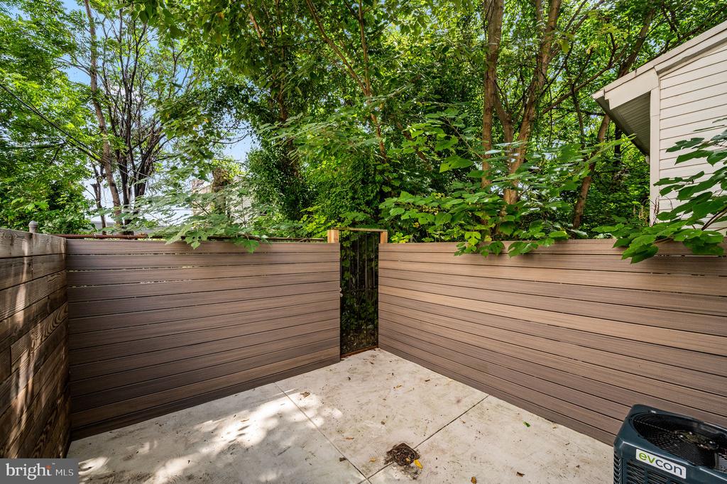 1335 S 46TH STREET