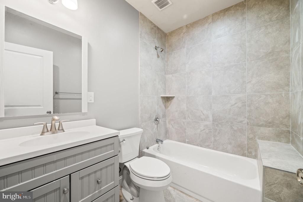 1335 S 46TH STREET