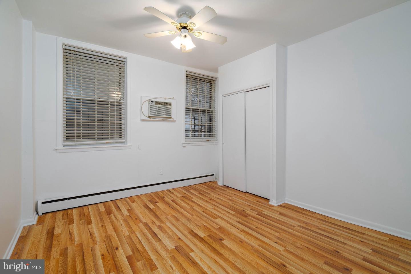 923 SPRUCE STREET 1F