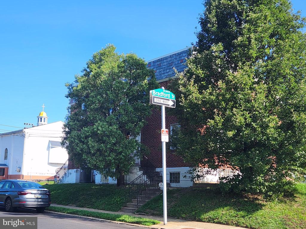 6500 BRADFORD TERRACE