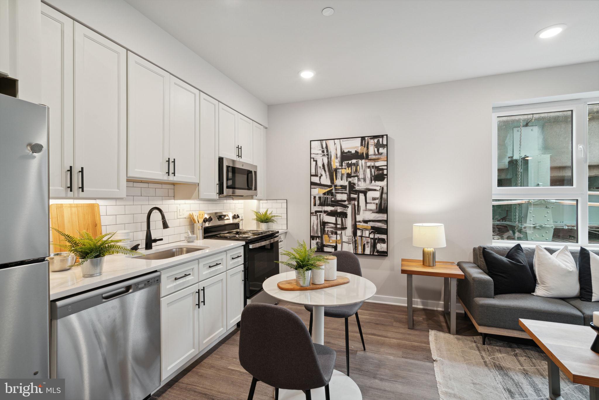 101 W OXFORD STREET 308