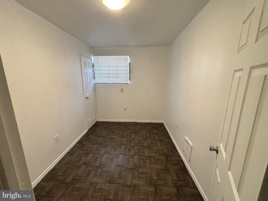 401 W WINGOHOCKING STREET 1ST FLOOR