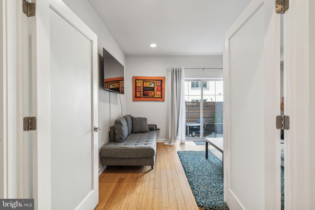 1521 MELON STREET