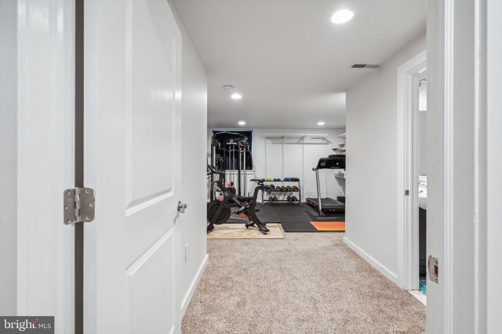 1521 MELON STREET
