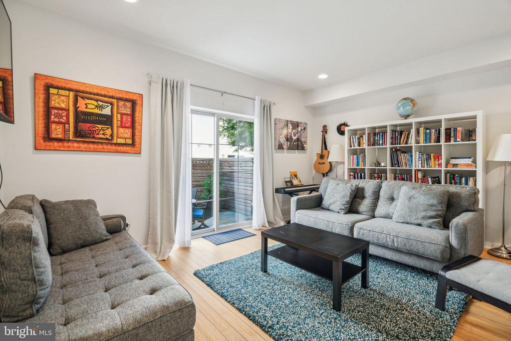 1521 MELON STREET
