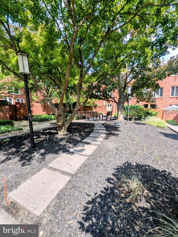 1 CHRISTIAN STREET 26L