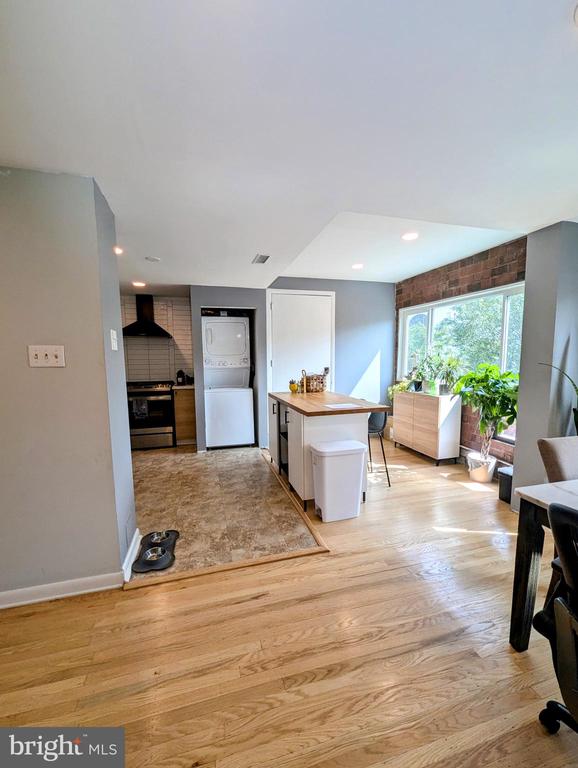 1 CHRISTIAN STREET 26L
