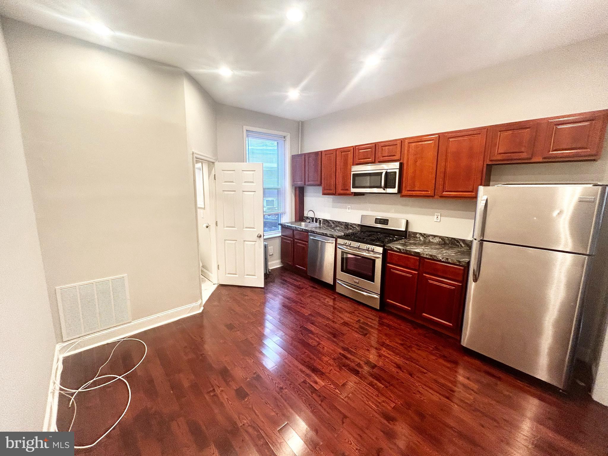 2006 SPRING GARDEN STREET 2A