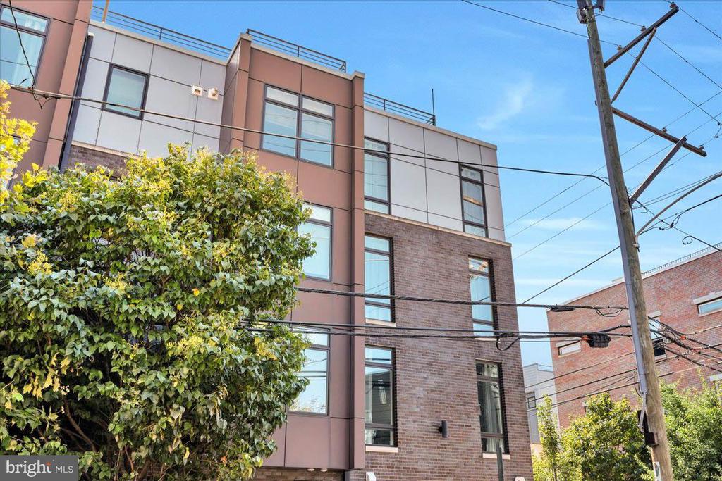769 N UBER STREET 4