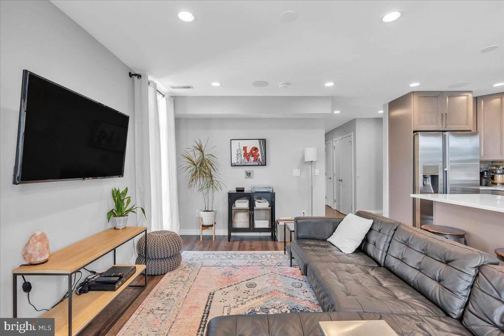769 N UBER STREET 4