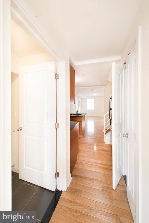 520 S 4TH STREET