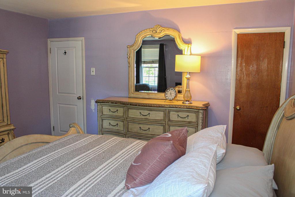 4339 DEERPATH LANE