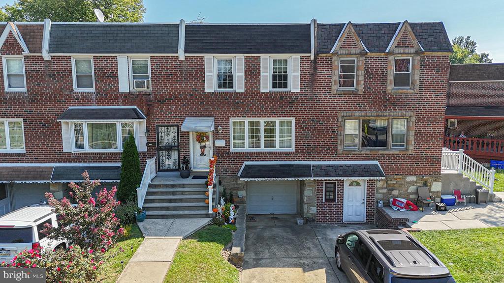 4339 DEERPATH LANE