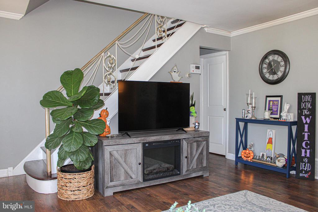 4339 DEERPATH LANE