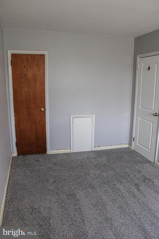 4339 DEERPATH LANE