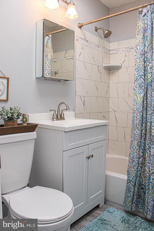 4339 DEERPATH LANE