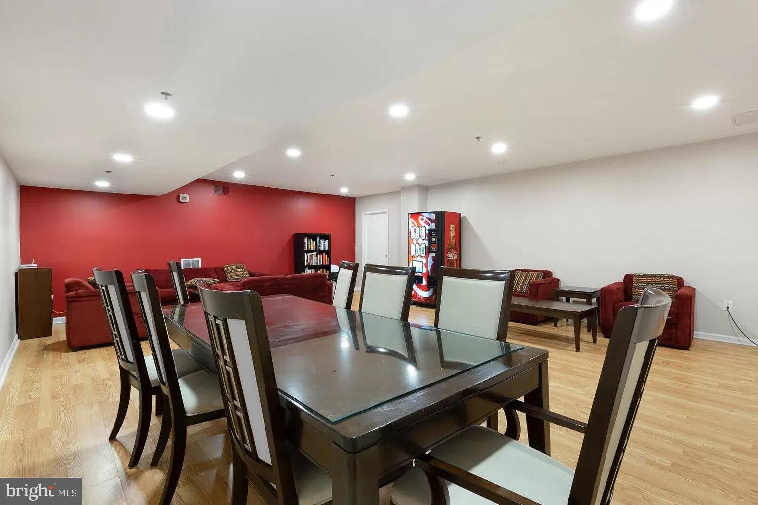 1324 LOCUST STREET 316