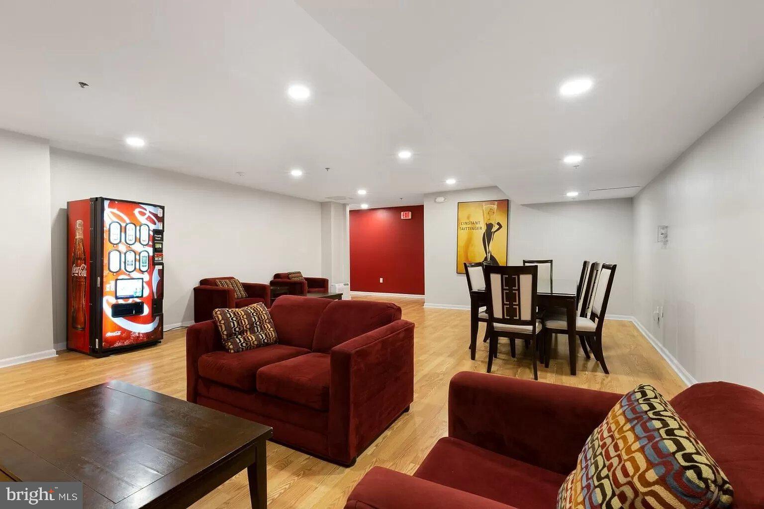 1324 LOCUST STREET 316
