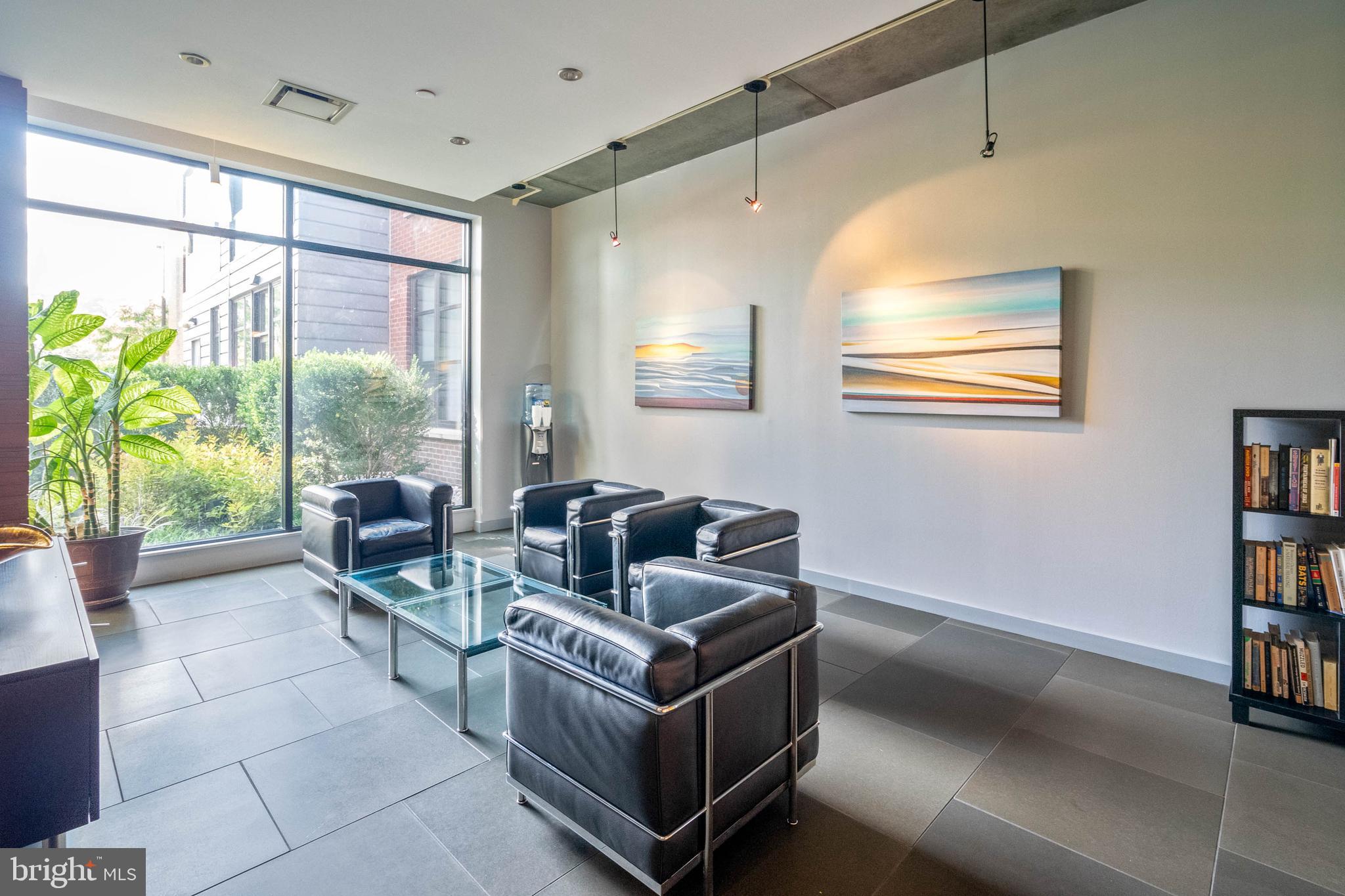319 VINE STREET 108