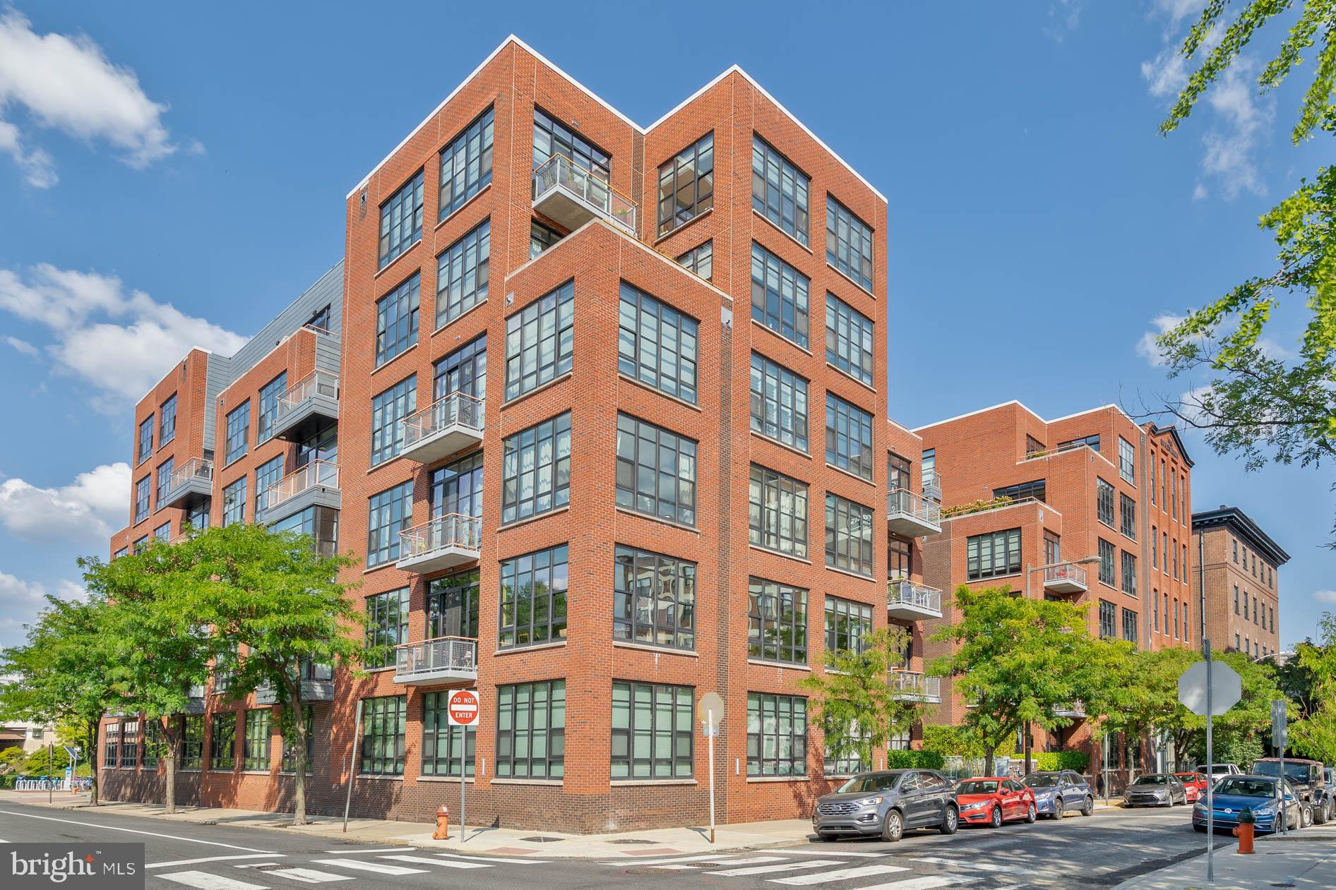 319 VINE STREET 108
