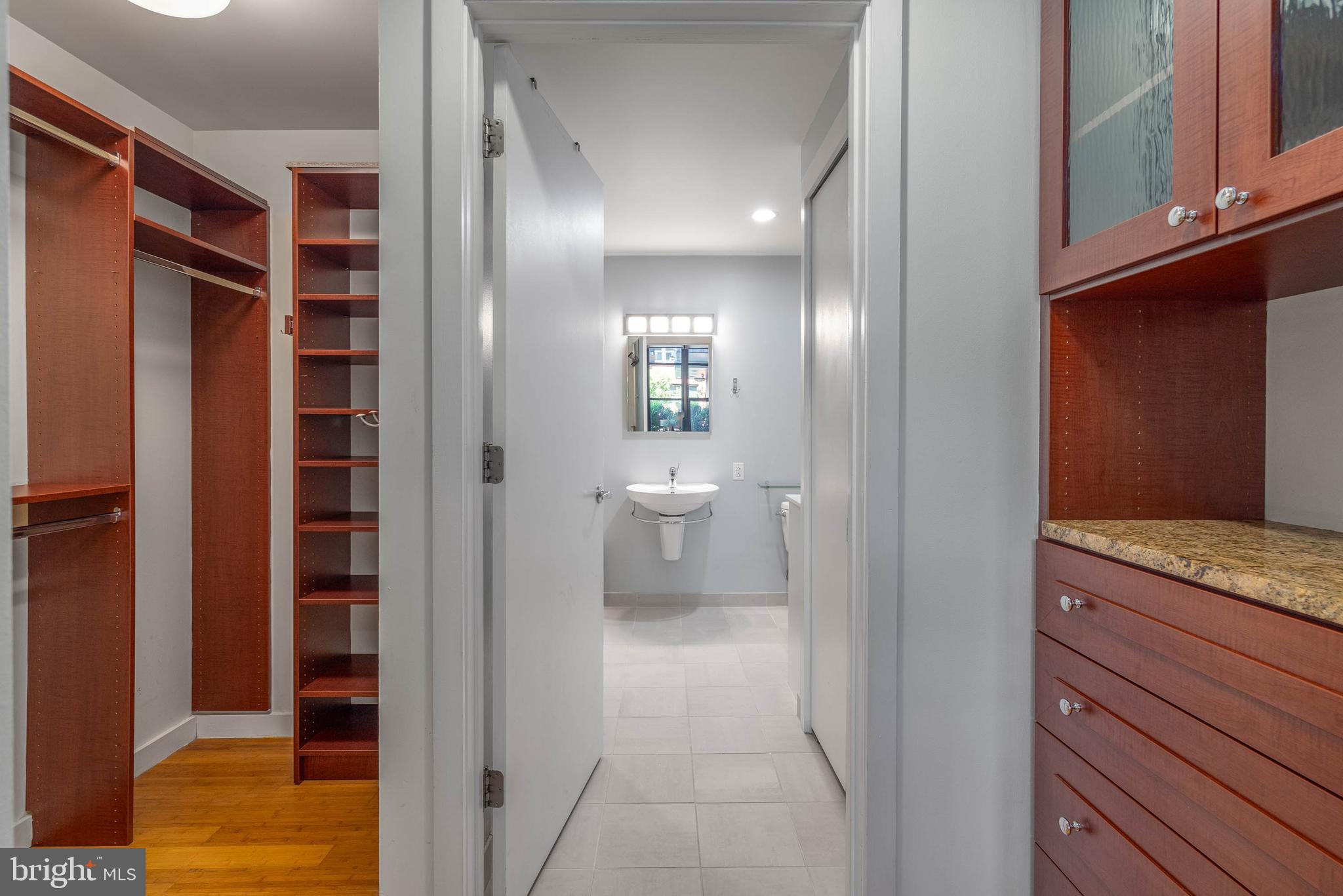 319 VINE STREET 108