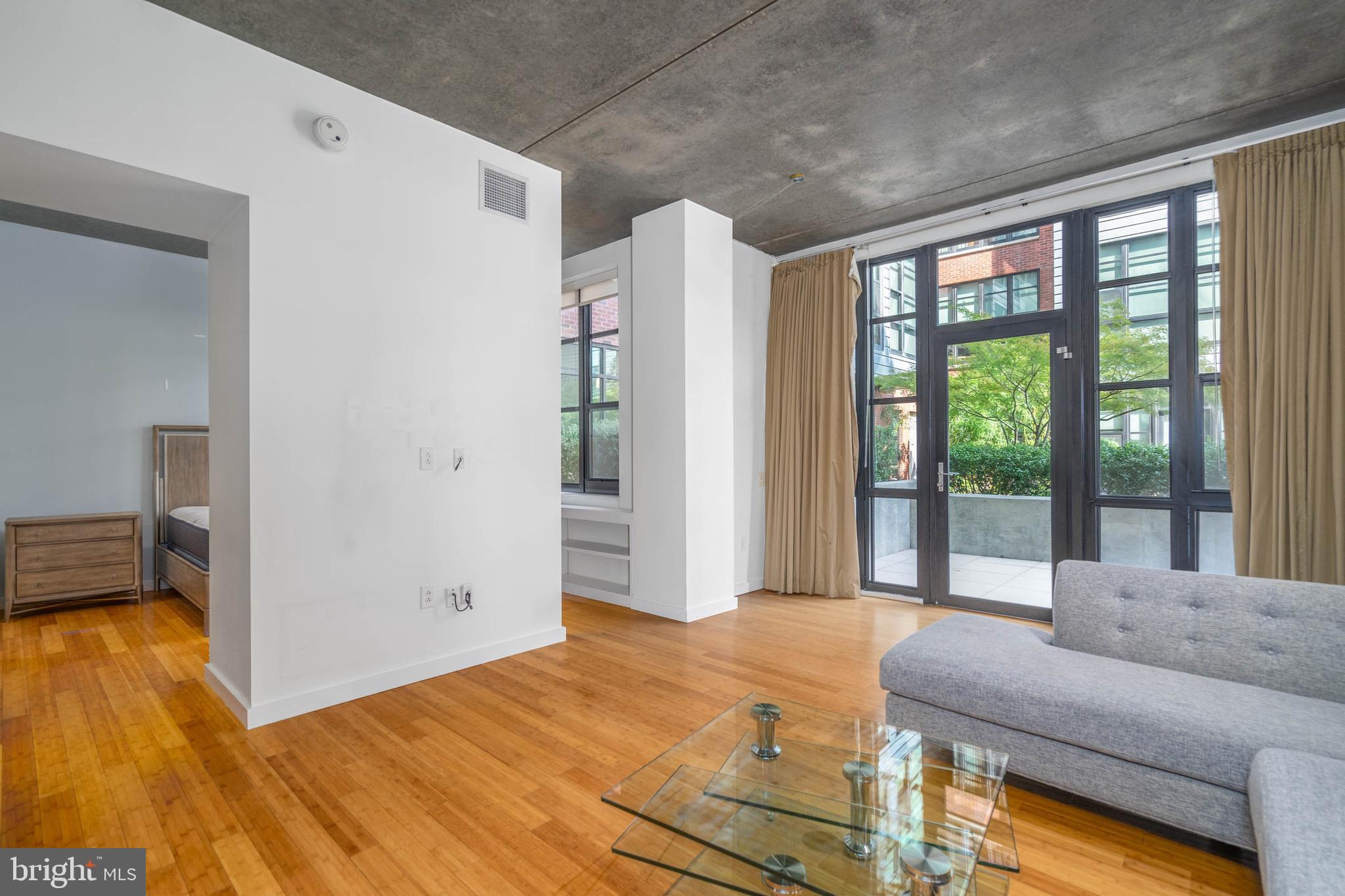 319 VINE STREET 108